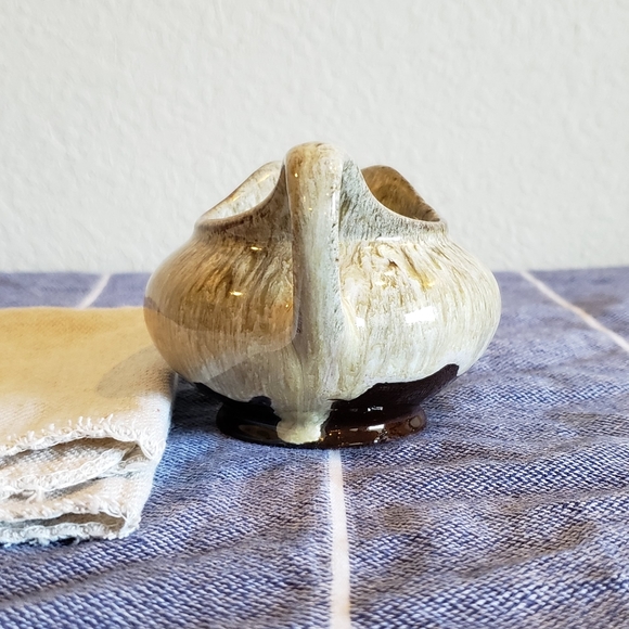 Vintage Evangeline Canada Ceramic Small Drip Enamel Creamer - Picture 4 of 8